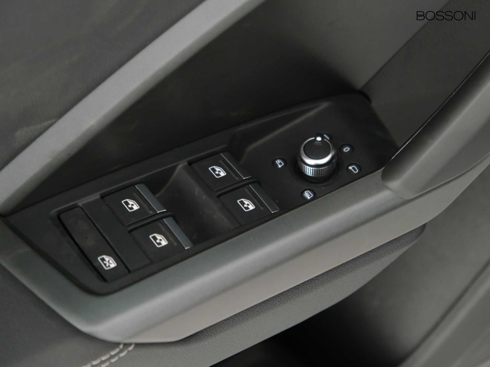 23 - Audi Q3 35 2.0 tdi s line edition s tronic