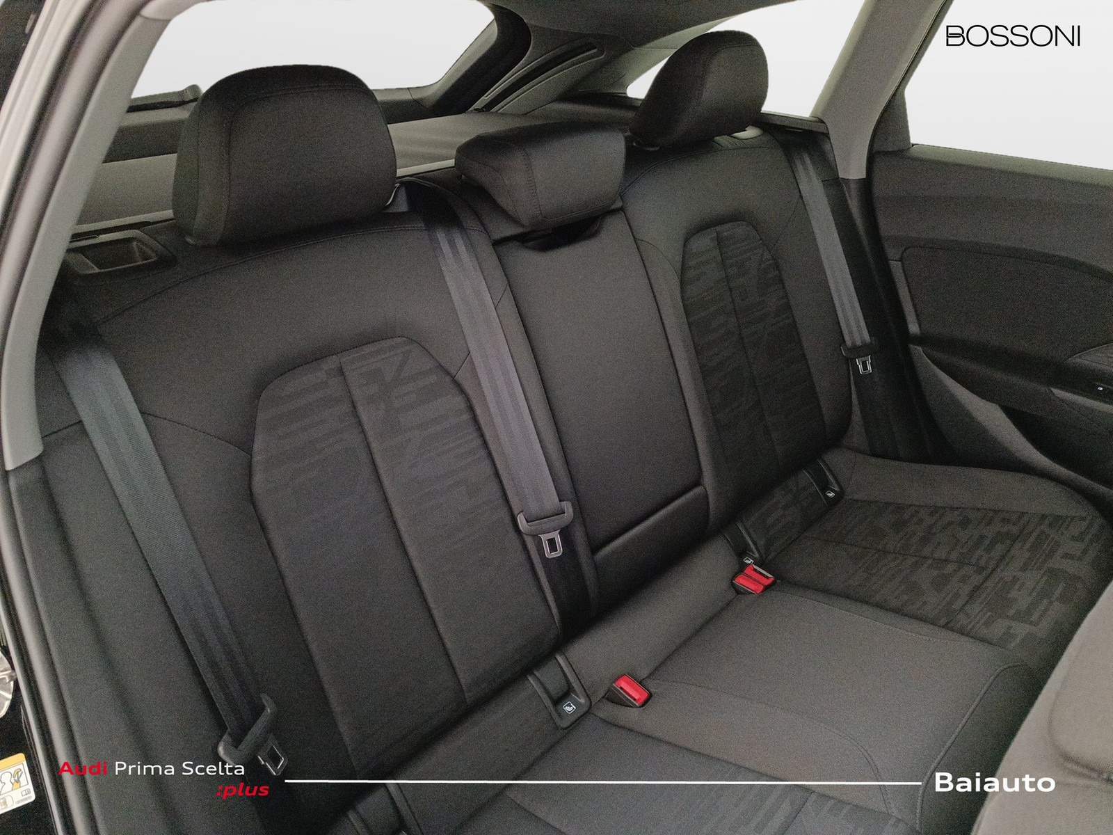 21 - Audi A5 avant 2.0 tdi mhev+ 204cv business advanced