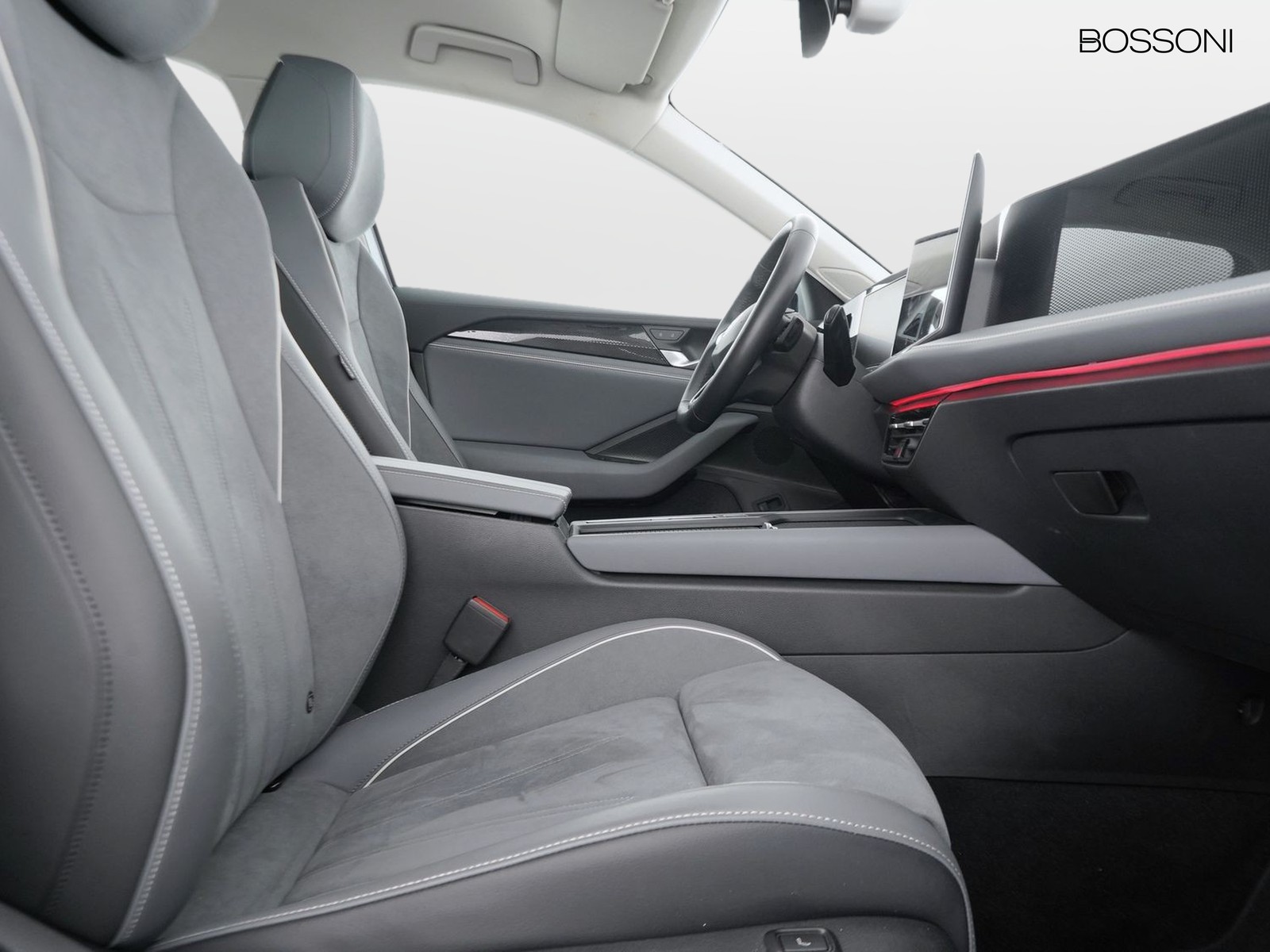 8 - Volkswagen Passat 2.0 tdi scr evo 150cv business dsg