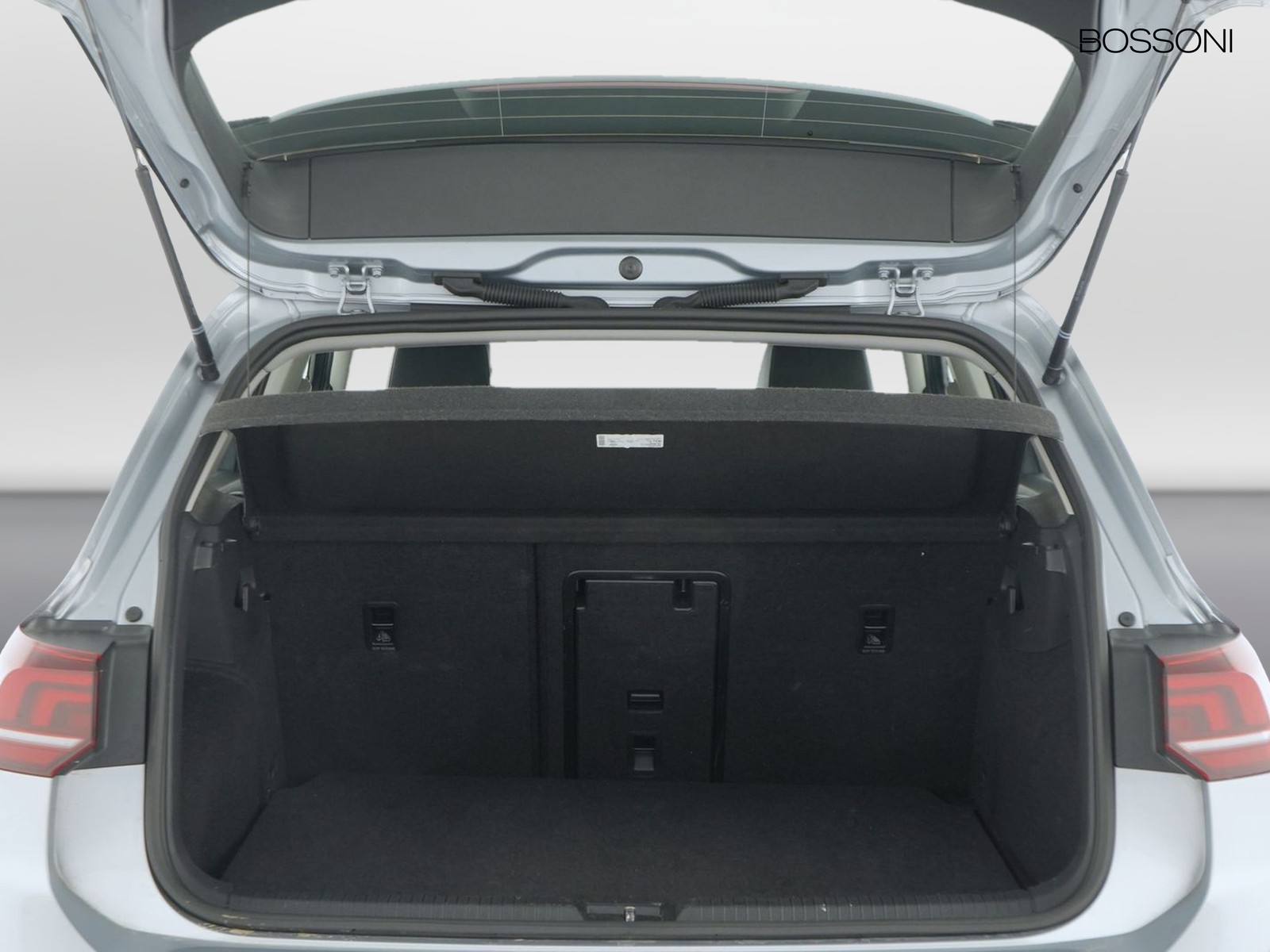 10 - Volkswagen Golf 2.0 tdi scr 150cv style dsg