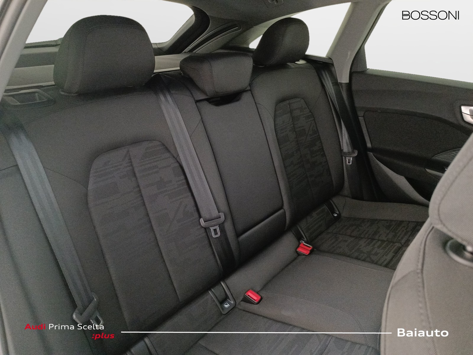 20 - Audi A5 avant 2.0 tdi mhev+ 204cv business advanced