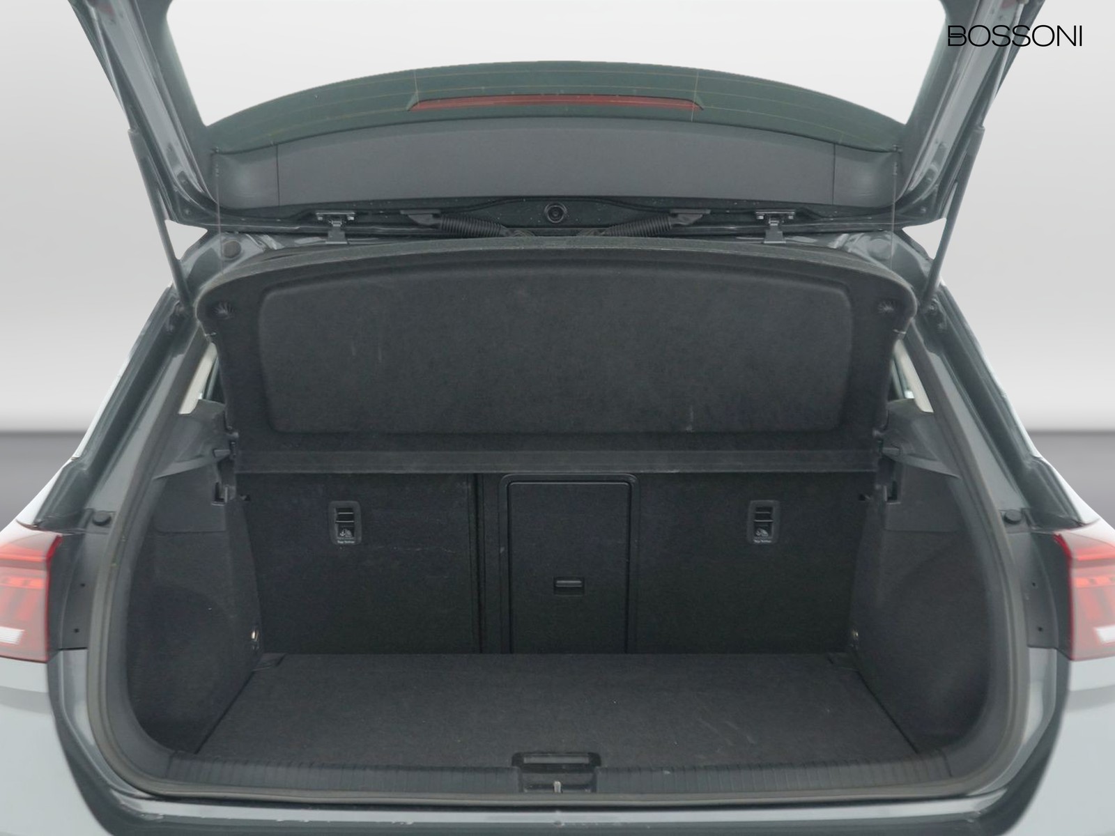 10 - Volkswagen T-Roc 2.0 tdi scr 150cv life dsg