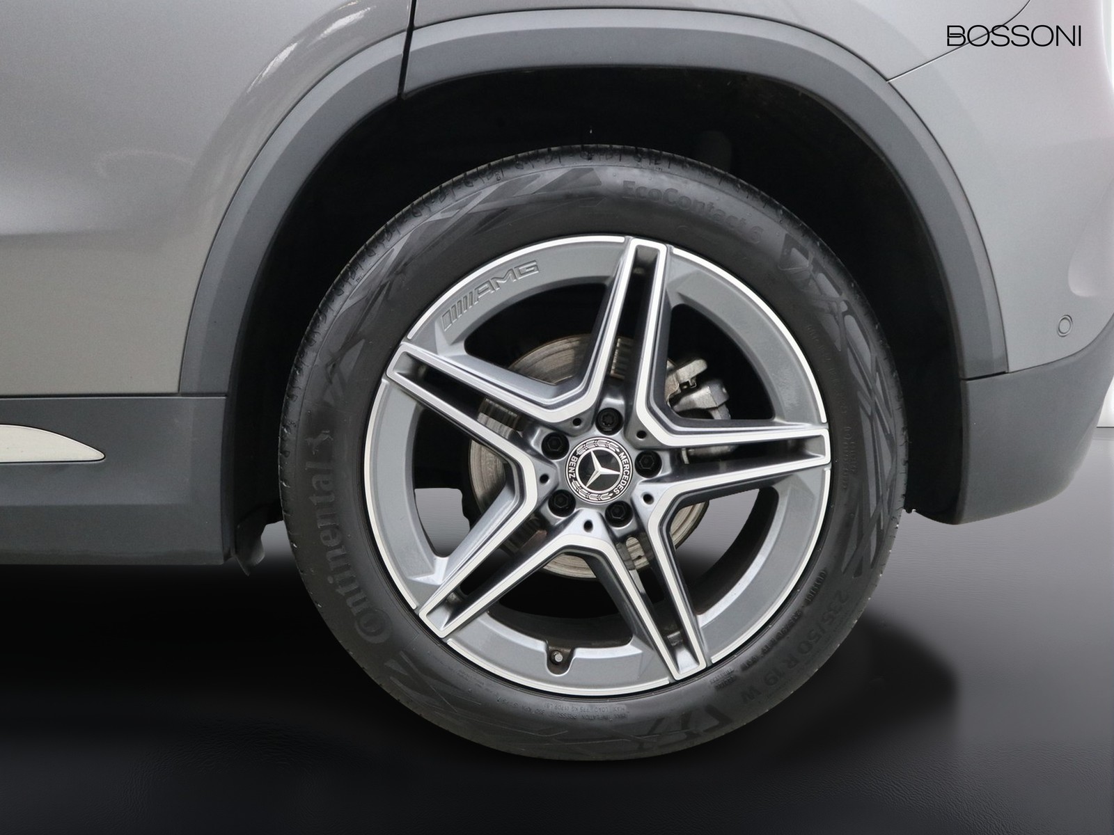 4 - Mercedes GLA 200 d premium 8g-dct