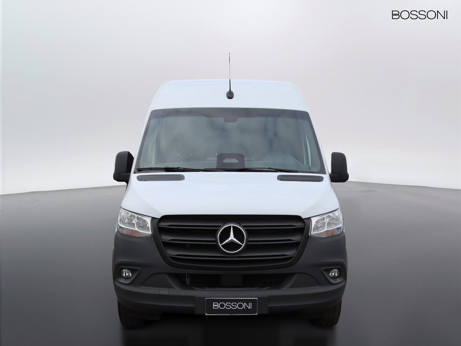 2 - Mercedes Vans Sprinter 319 2.0 cdi f 43/35 rwd h2 9g-tronic