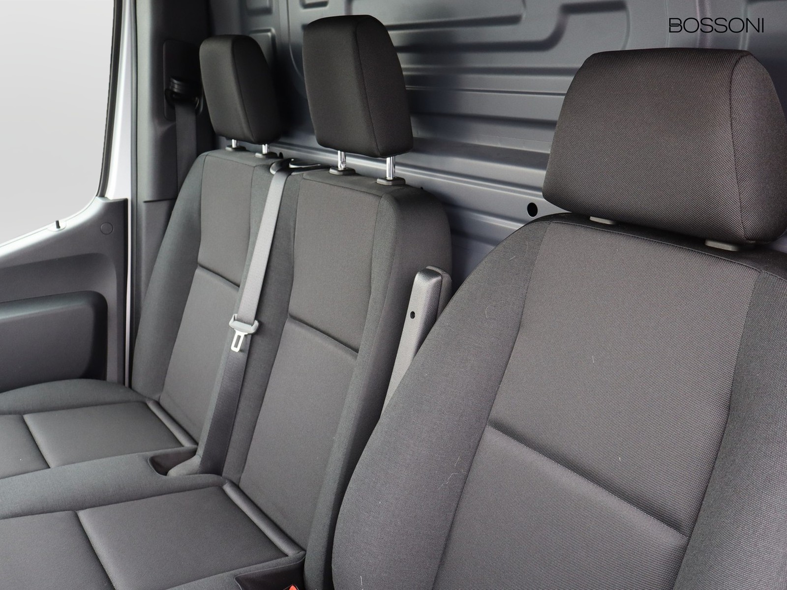 6 - Mercedes Vans Sprinter 319 2.0 cdi f 43/35 rwd h2 9g-tronic