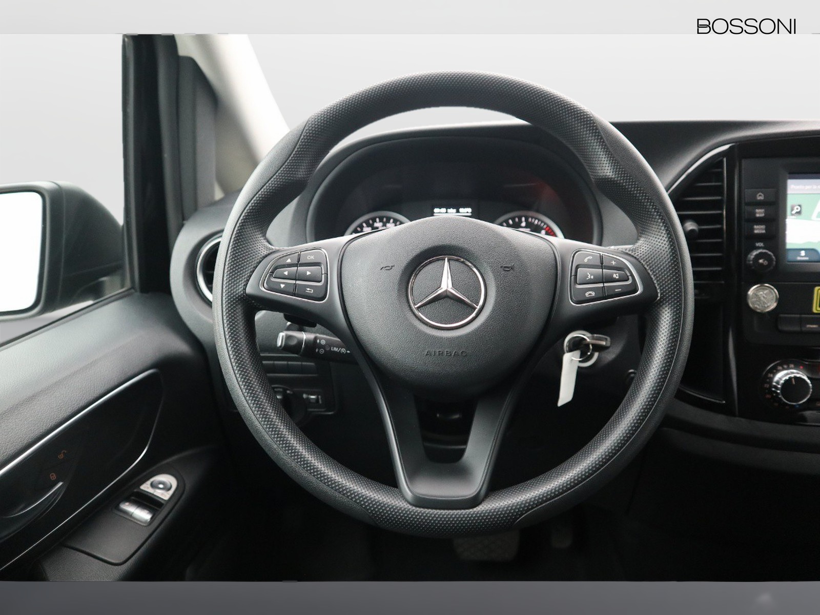 15 - Mercedes Vans Vito 116 cdi long tourer pro auto my20