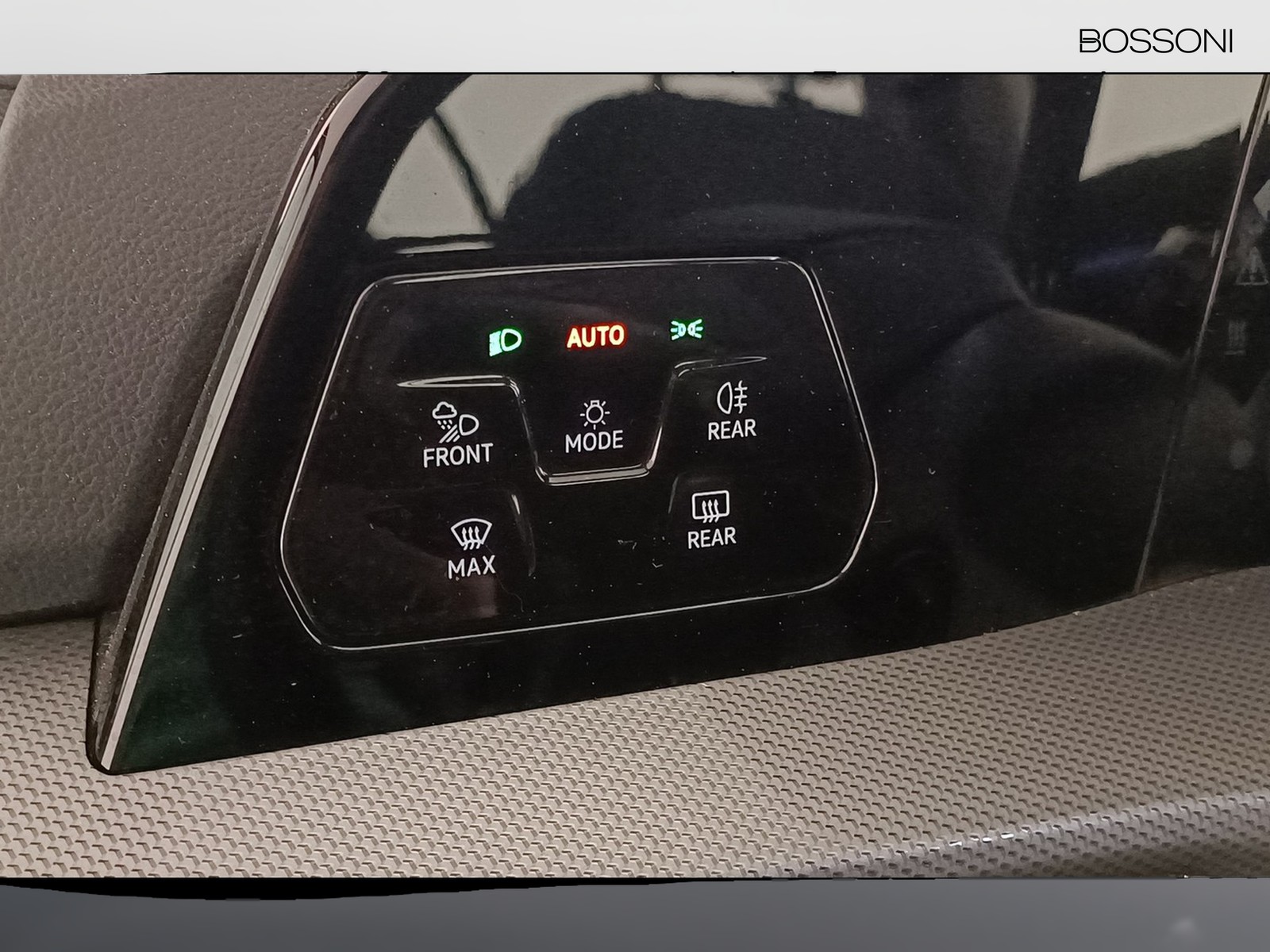 8 - Volkswagen Golf 2.0 tdi scr 150cv style dsg