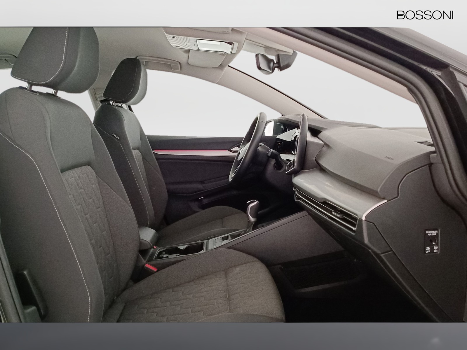 8 - Volkswagen Golf 2.0 tdi scr 115cv life
