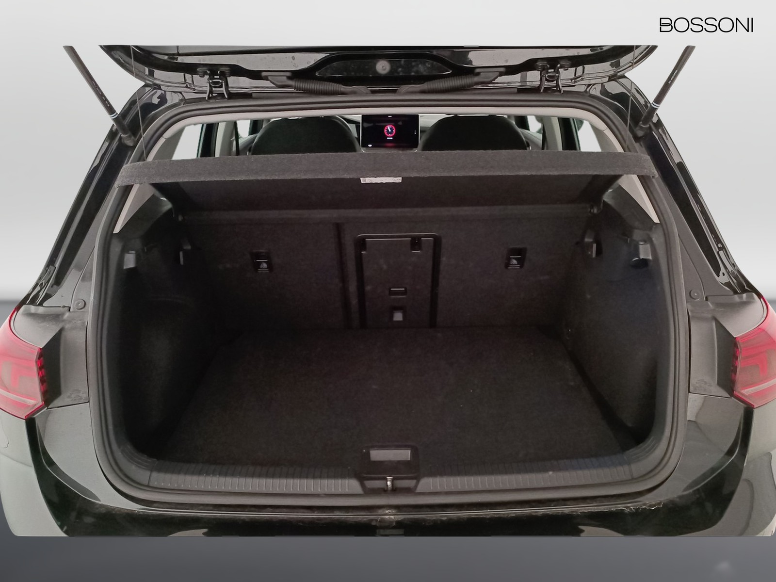 10 - Volkswagen Golf 2.0 tdi scr 115cv life