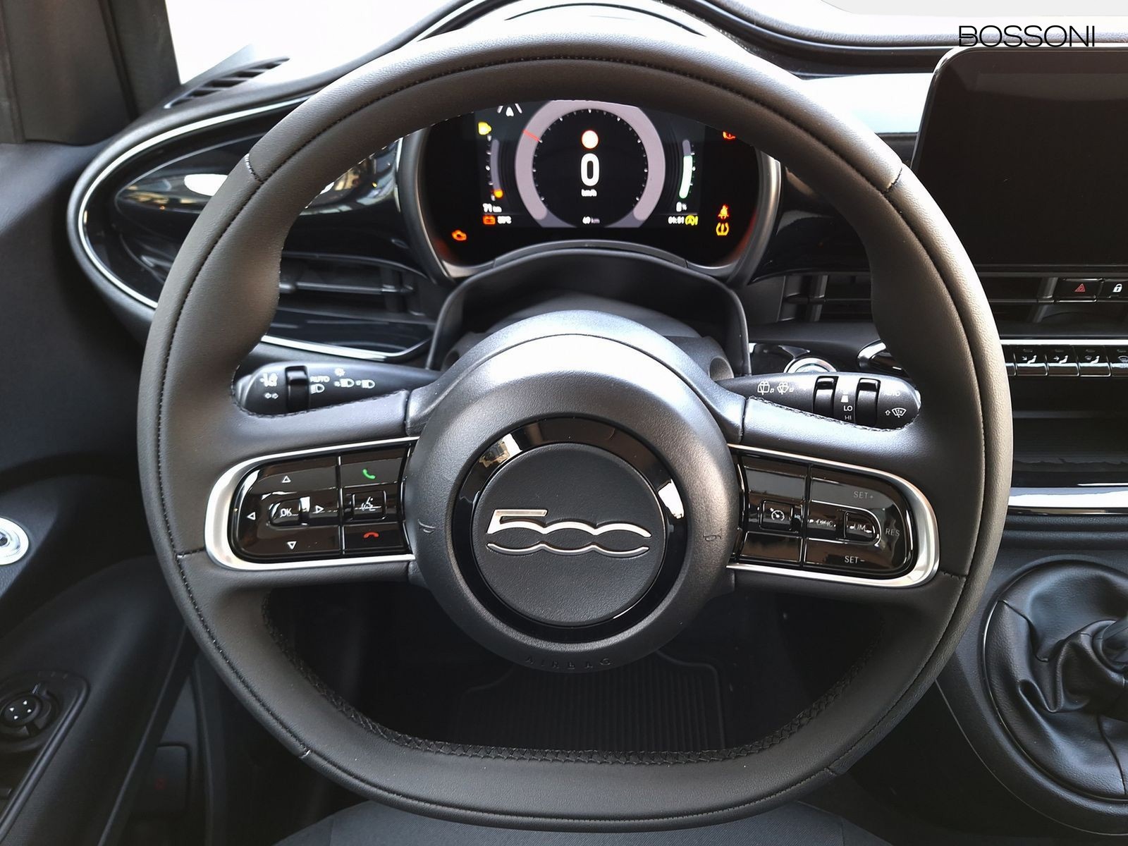 8 - Fiat 500 1.0 hybrid icon