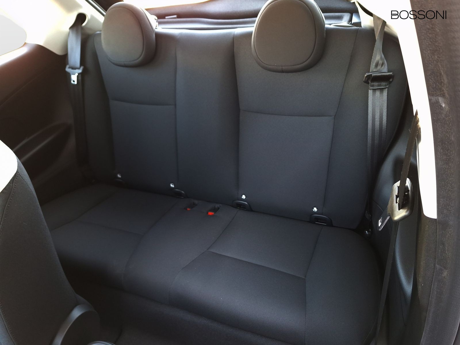 12 - Fiat 500 1.0 hybrid icon