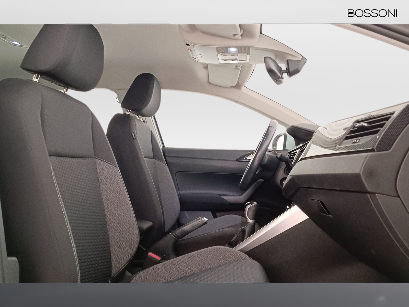 8 - Volkswagen Taigo 1.0 tsi 95cv life