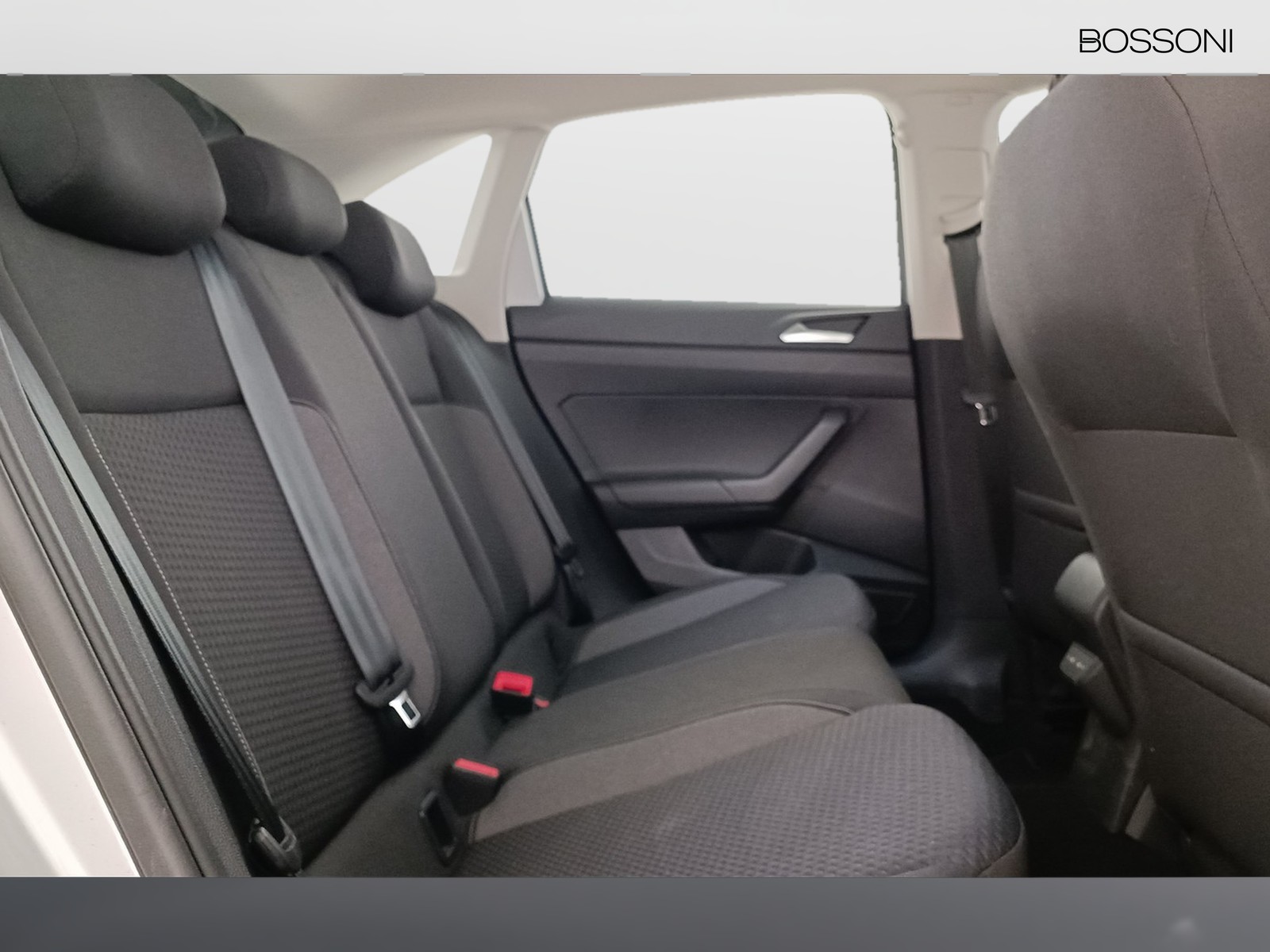 9 - Volkswagen Taigo 1.0 tsi 95cv life