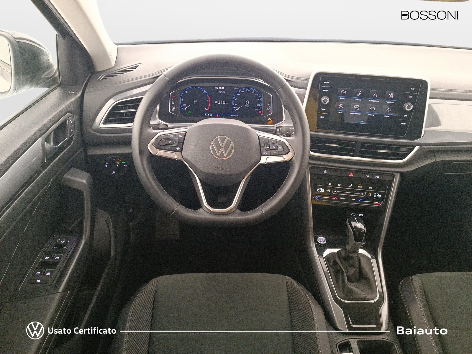 8 - Volkswagen T-Roc 2.0 tdi scr 150cv style dsg