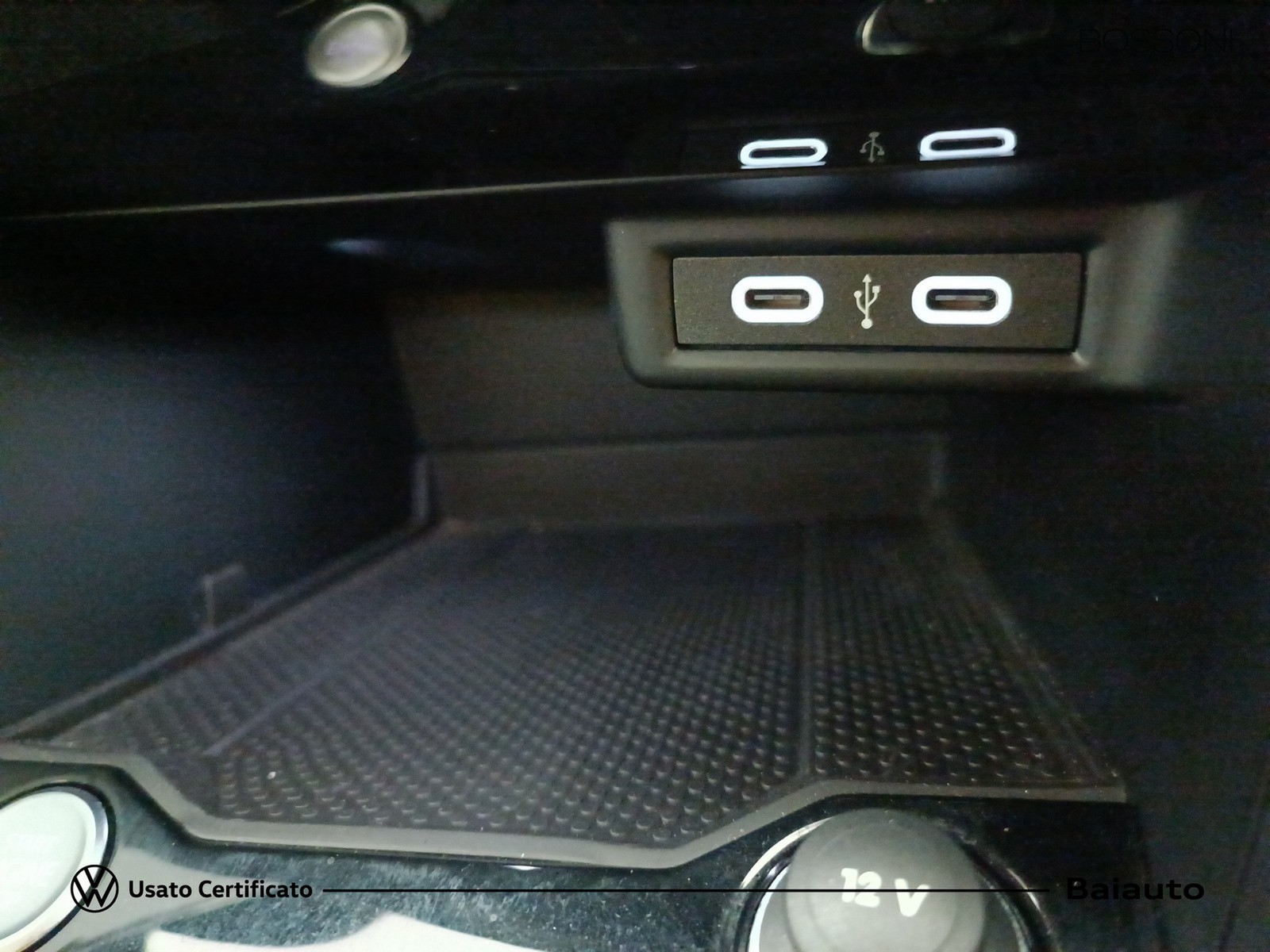 12 - Volkswagen T-Roc 2.0 tdi scr 150cv style dsg