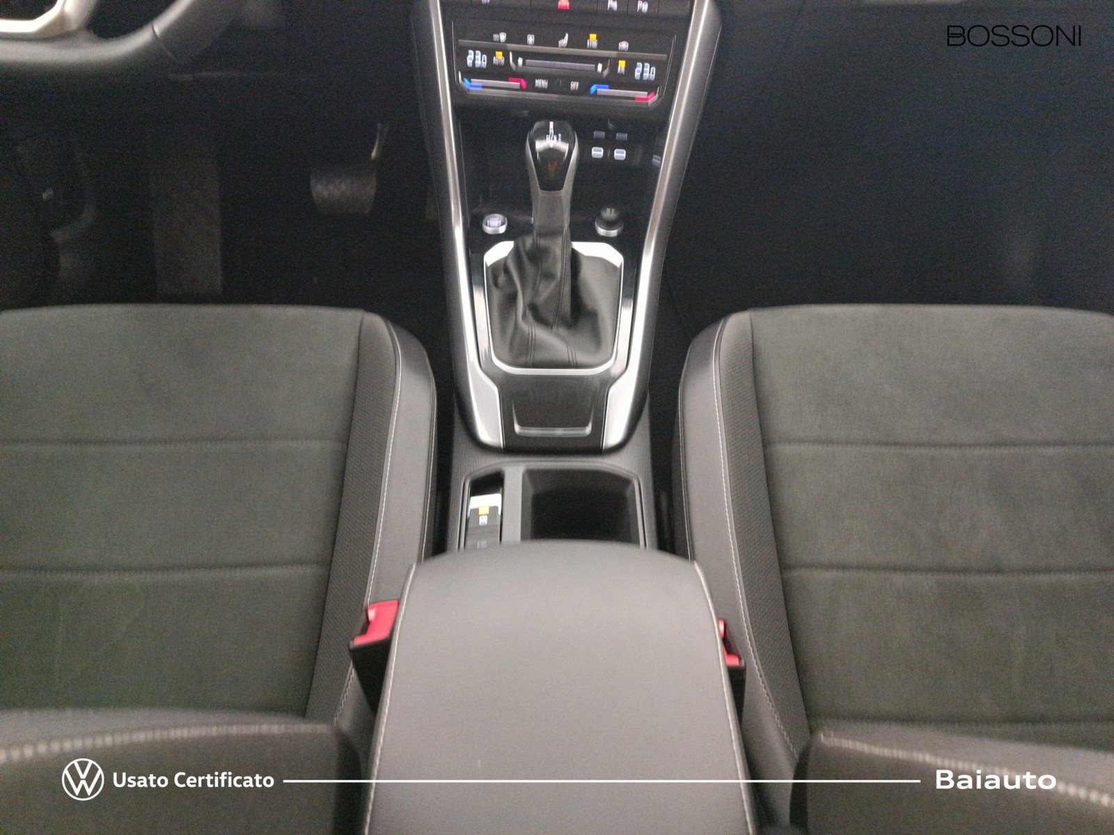 14 - Volkswagen T-Roc 2.0 tdi scr 150cv style dsg