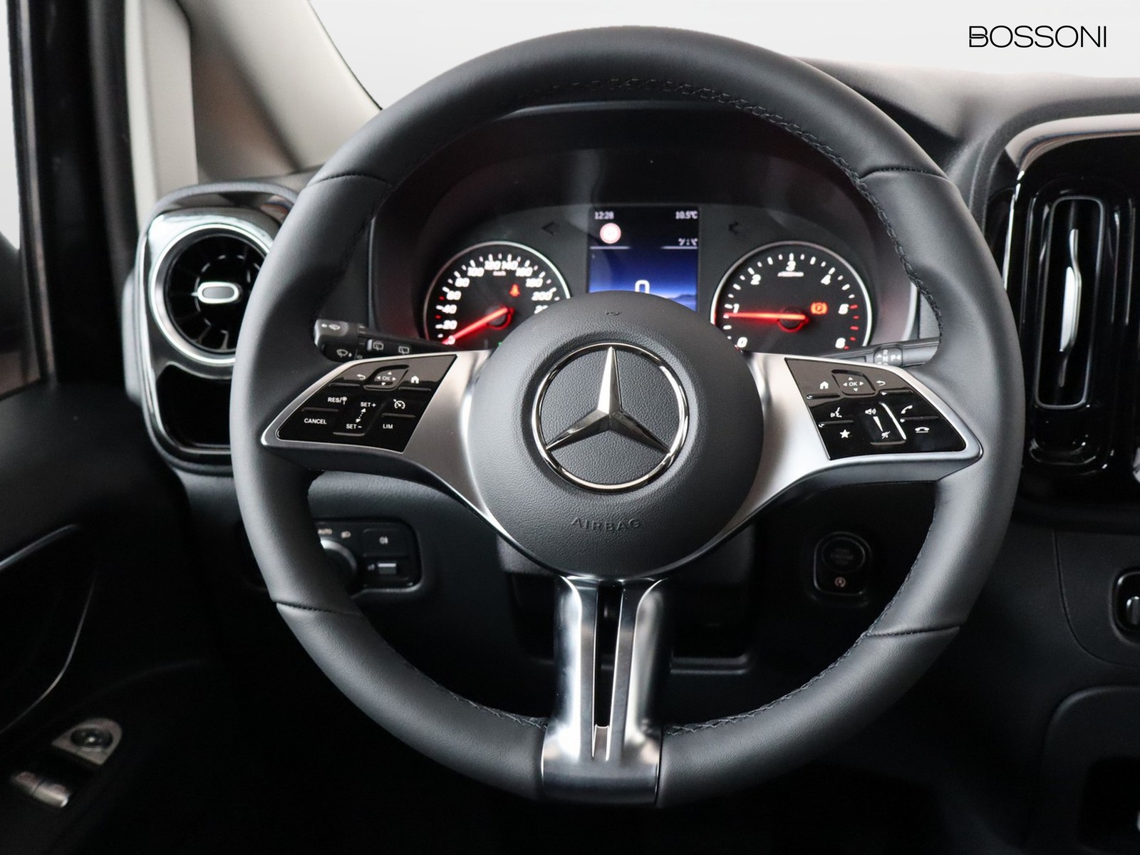 14 - Mercedes Vans Vito mixto 116 cdi long pro 9g-tronic
