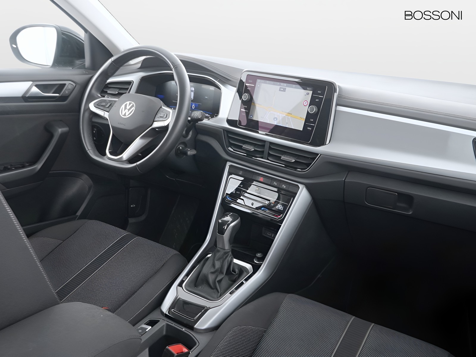 6 - Volkswagen T-Roc 2.0 tdi scr 150cv life dsg