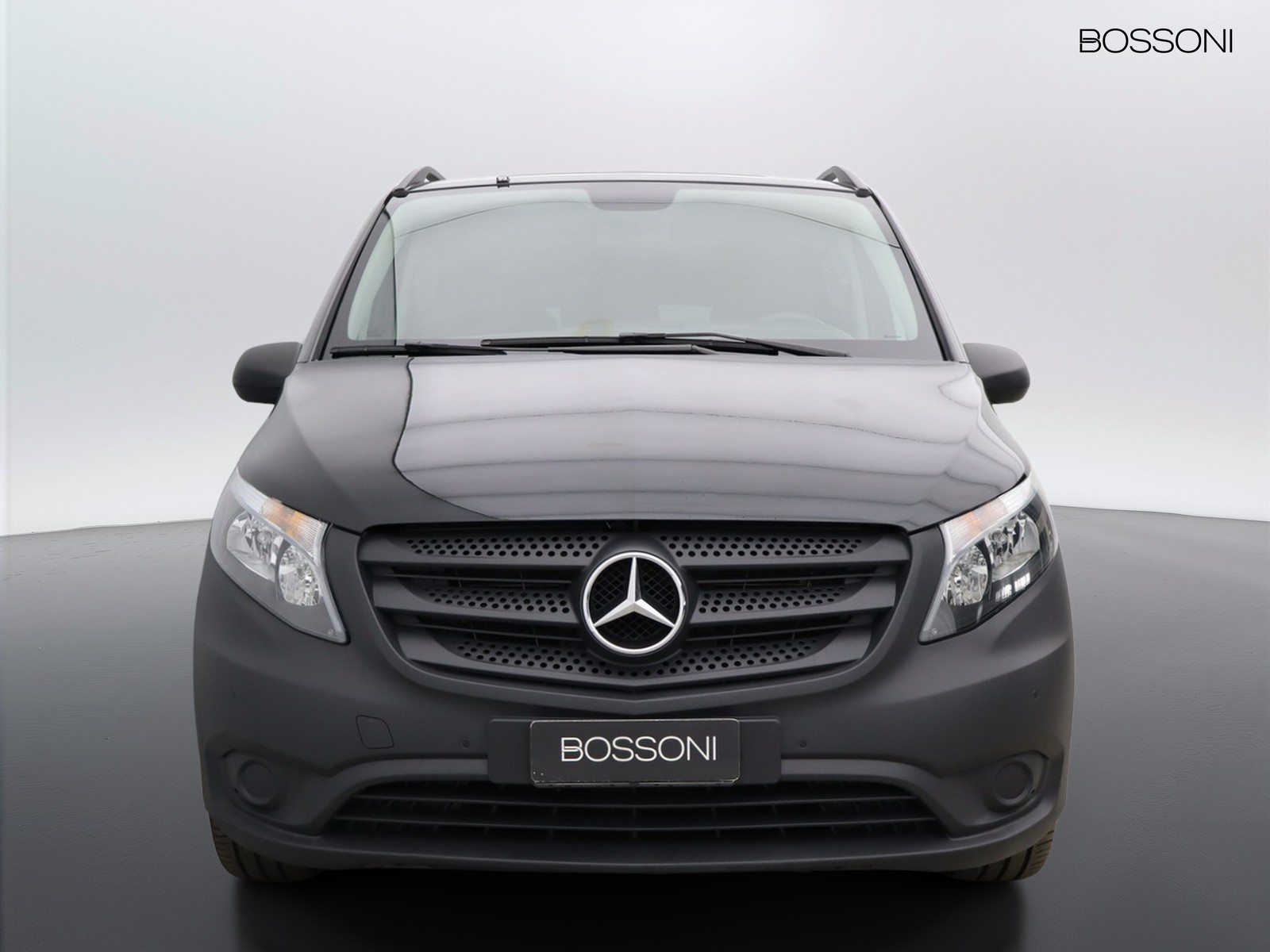 2 - Mercedes Vans Vito 116 cdi long tourer pro auto my20