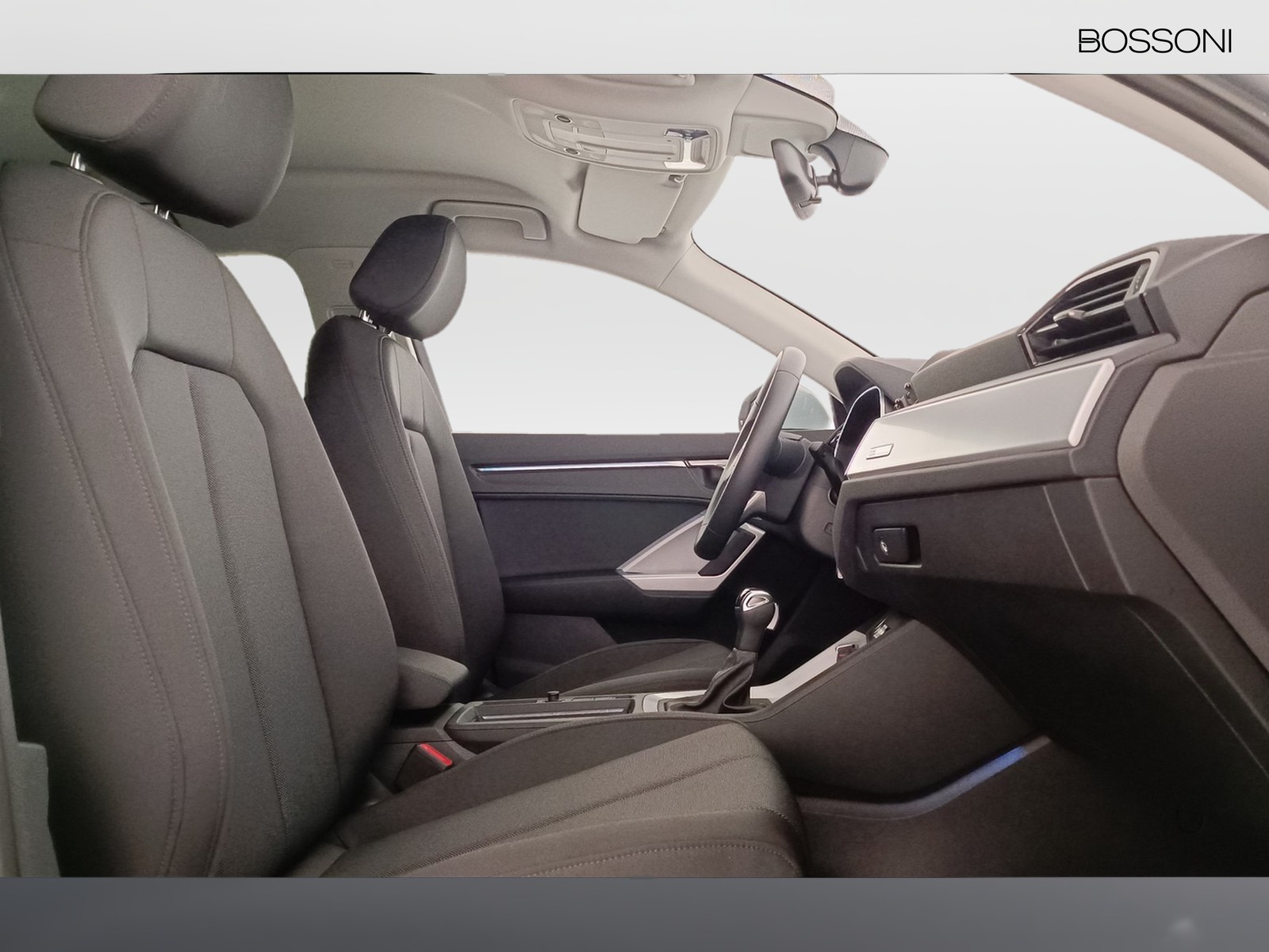 8 - Audi Q3 35 2.0 tdi business advanced s tronic