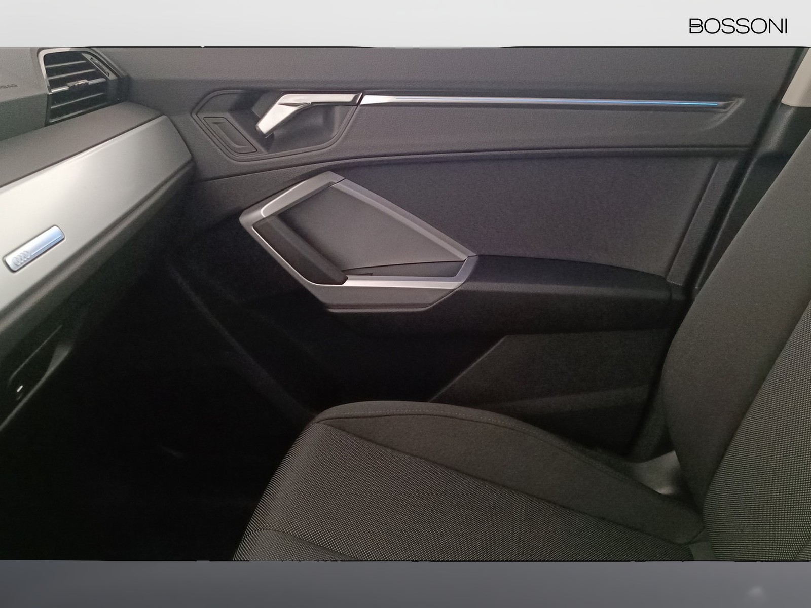 11 - Audi Q3 35 2.0 tdi business advanced s tronic