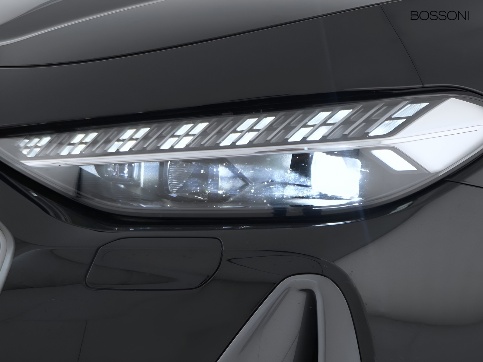 6 - Audi A5 avant 2.0 tdi mhev+ 204cv business advanced