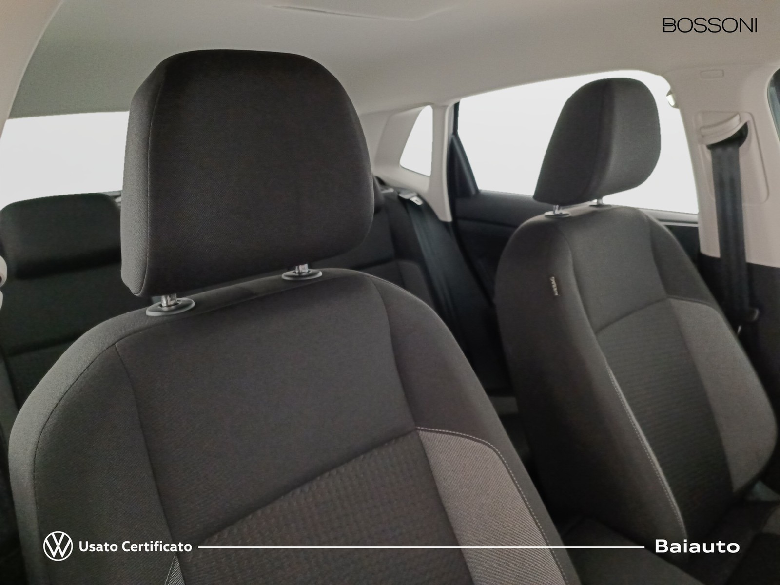 21 - Volkswagen Polo 1.0 tsi 95cv life dsg