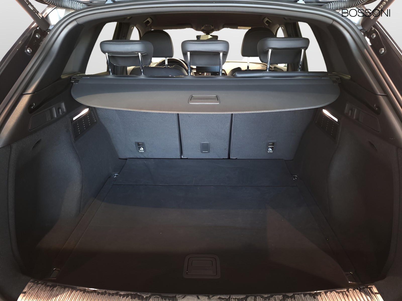 6 - Audi Q5 40 2.0 tdi mhev 12v s line plus quattro s tronic