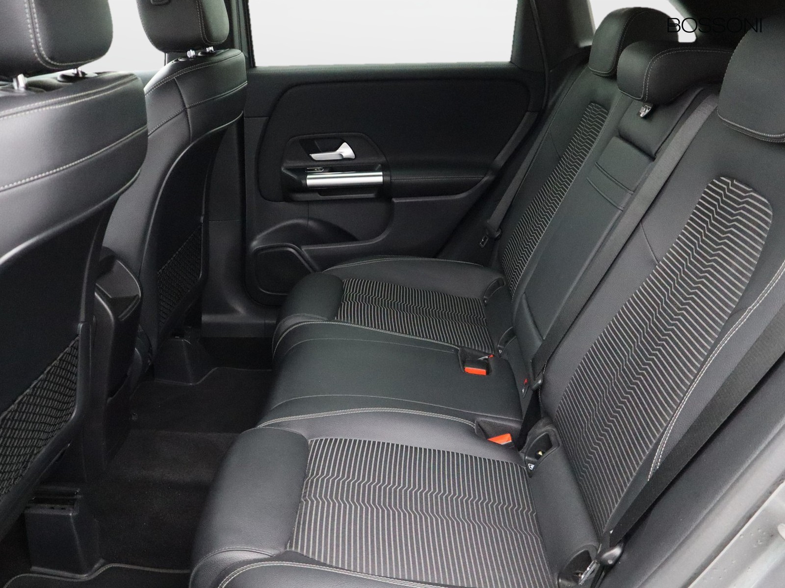 8 - Mercedes Classe B 180 d sport plus