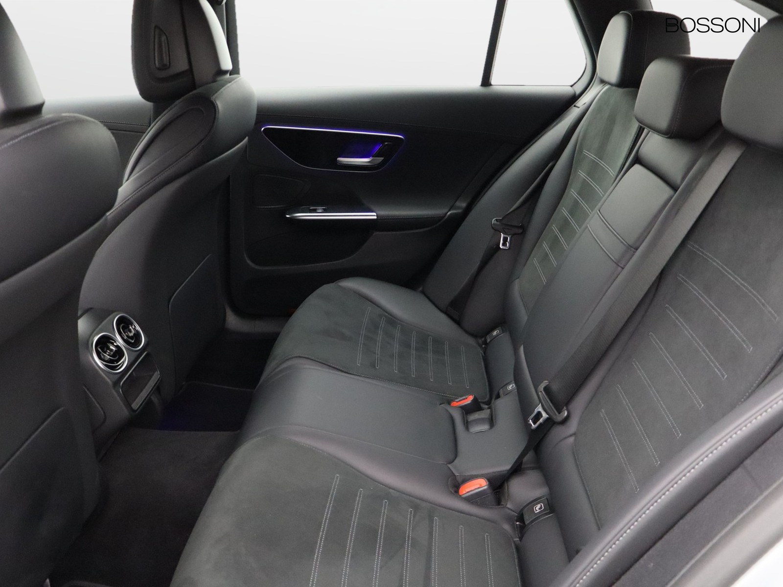 8 - Mercedes Classe C station wagon 300 d mild hybrid premium plus 9g-tronic