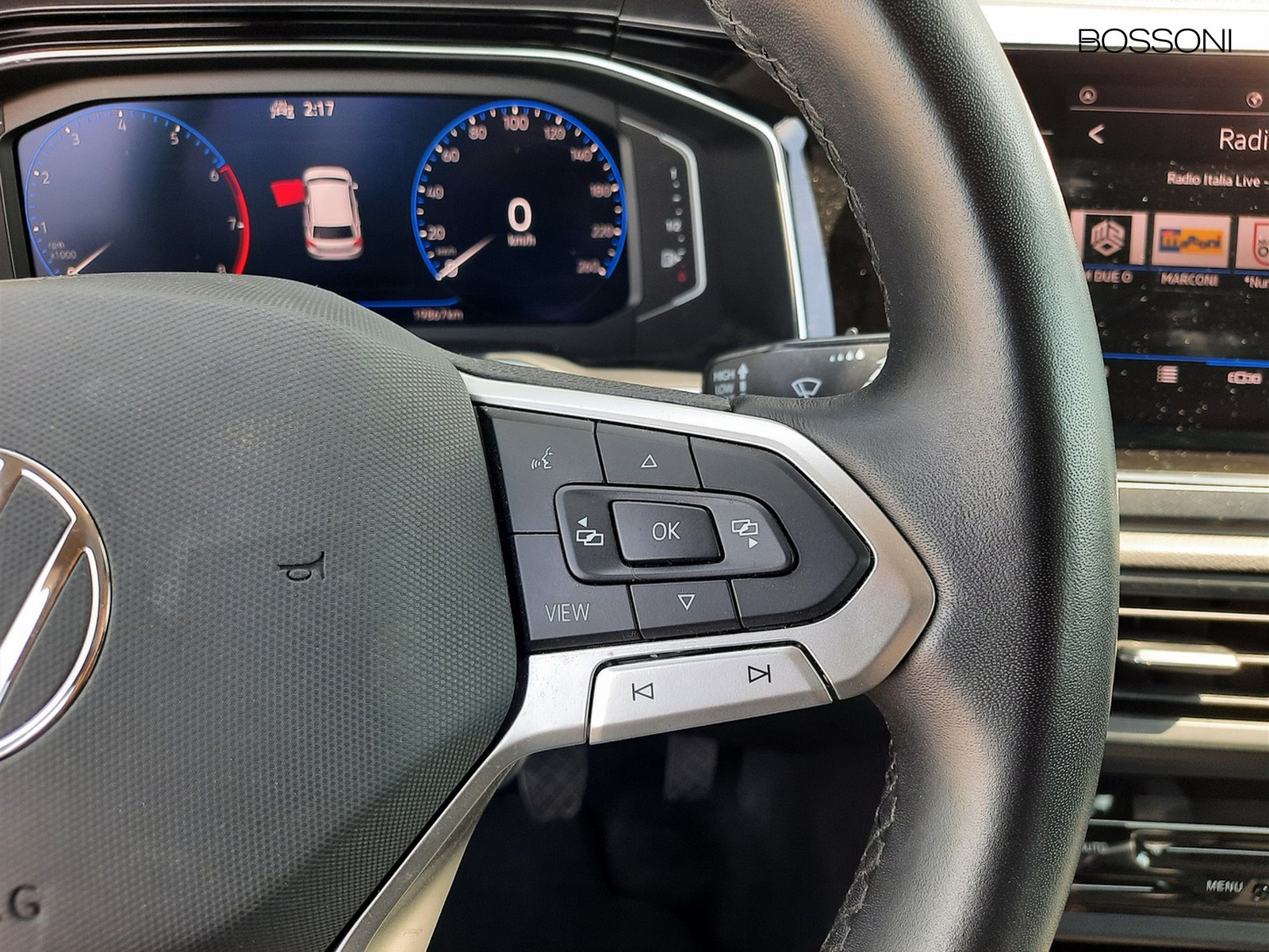 16 - Volkswagen Polo 1.0 tsi 95cv style