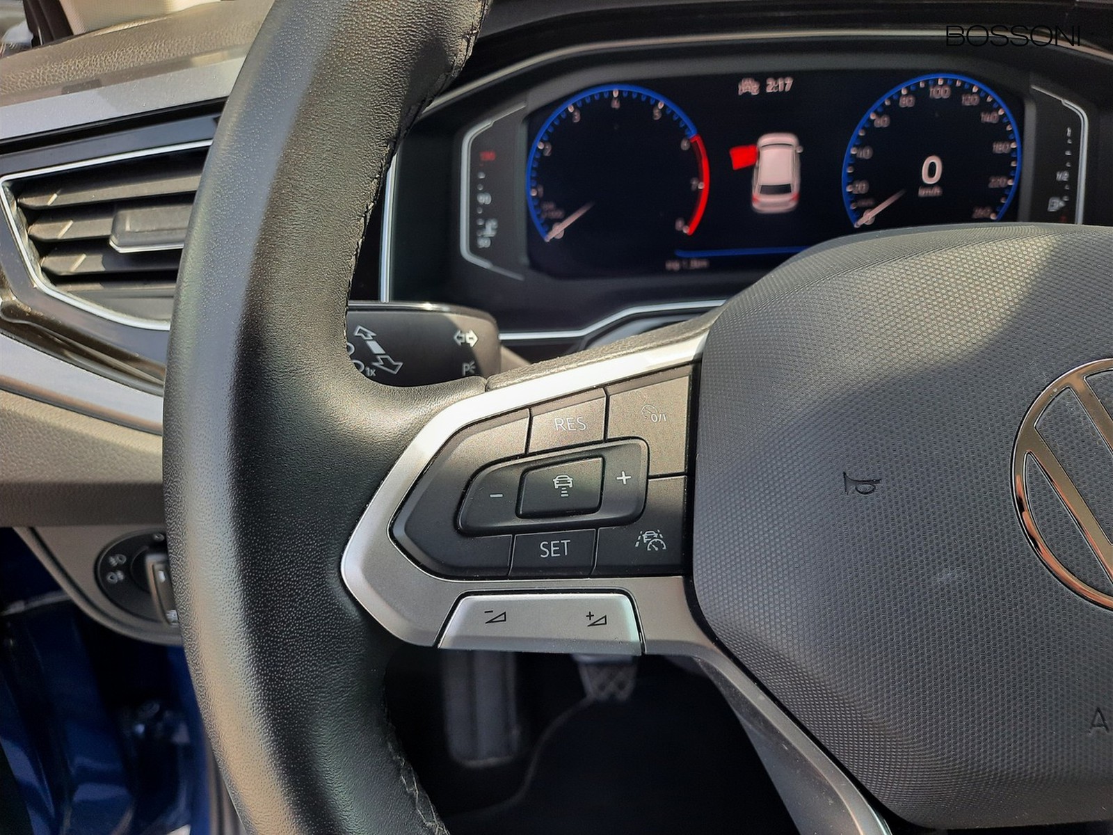 17 - Volkswagen Polo 1.0 tsi 95cv style
