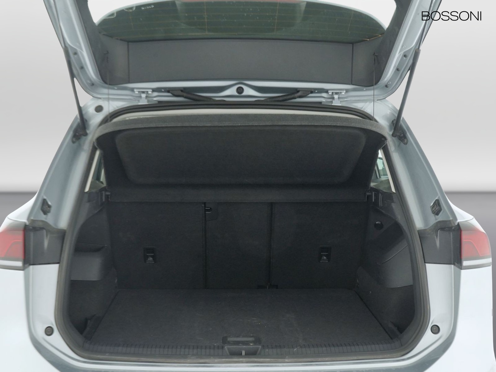 10 - Volkswagen Tiguan 2.0 tdi scr 150cv life dsg