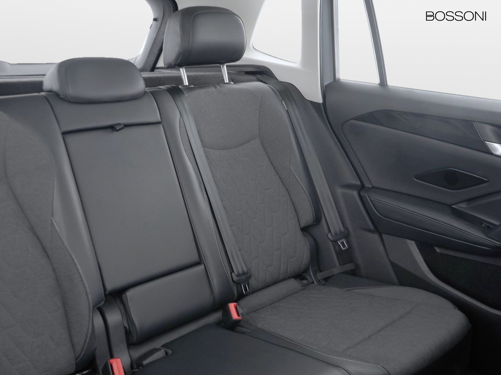 21 - Volkswagen Tiguan 2.0 tdi scr 150cv life dsg