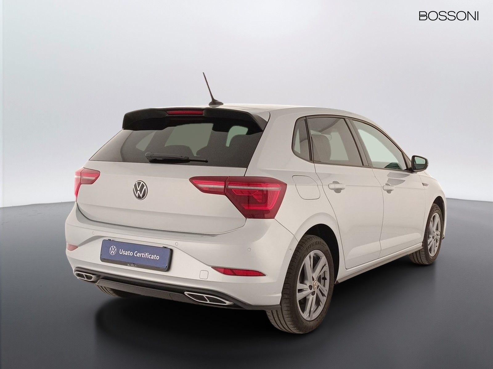 4 - Volkswagen Polo 1.0 tsi 95cv r line