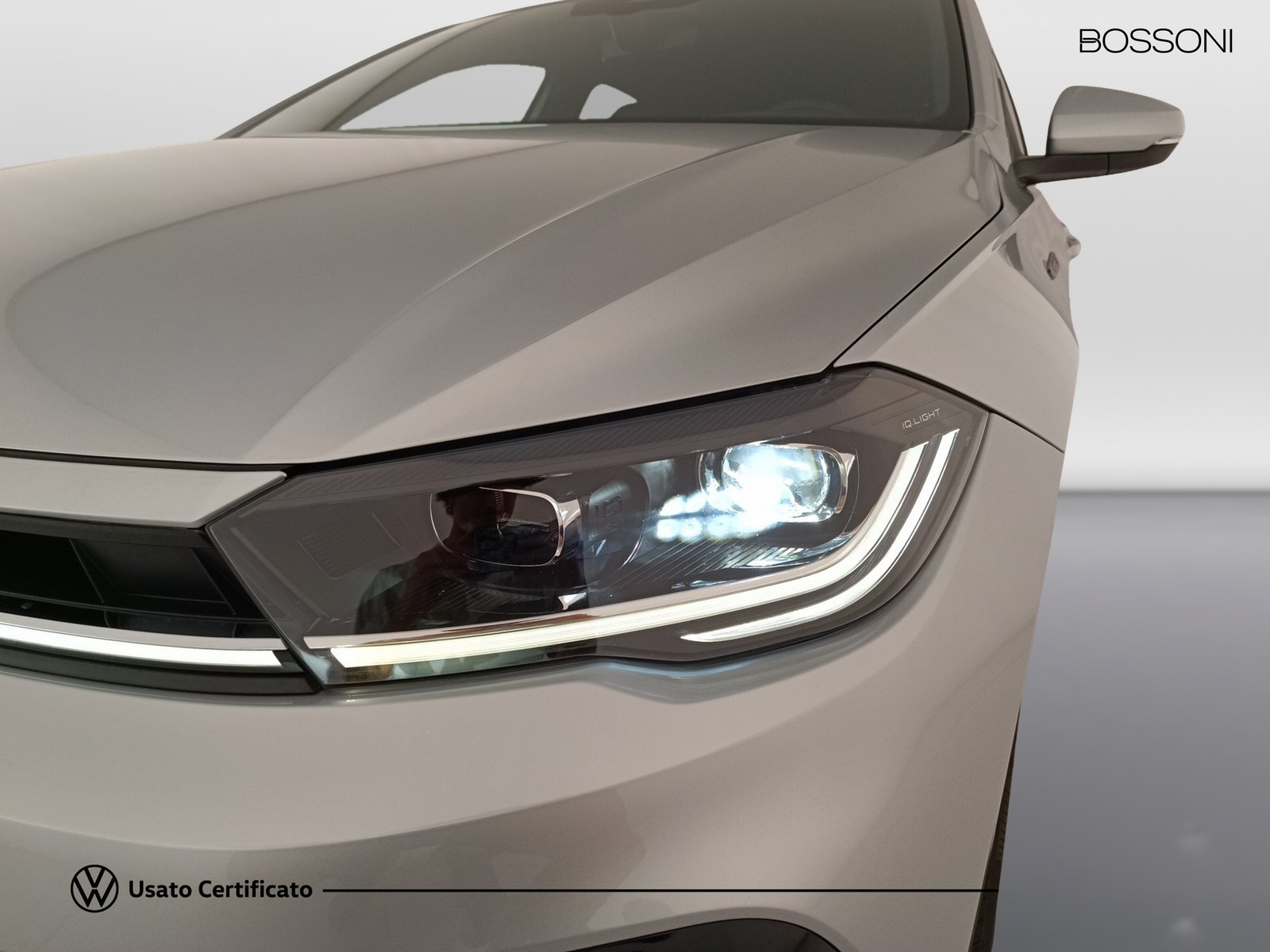 23 - Volkswagen Polo 1.0 tsi 95cv r line