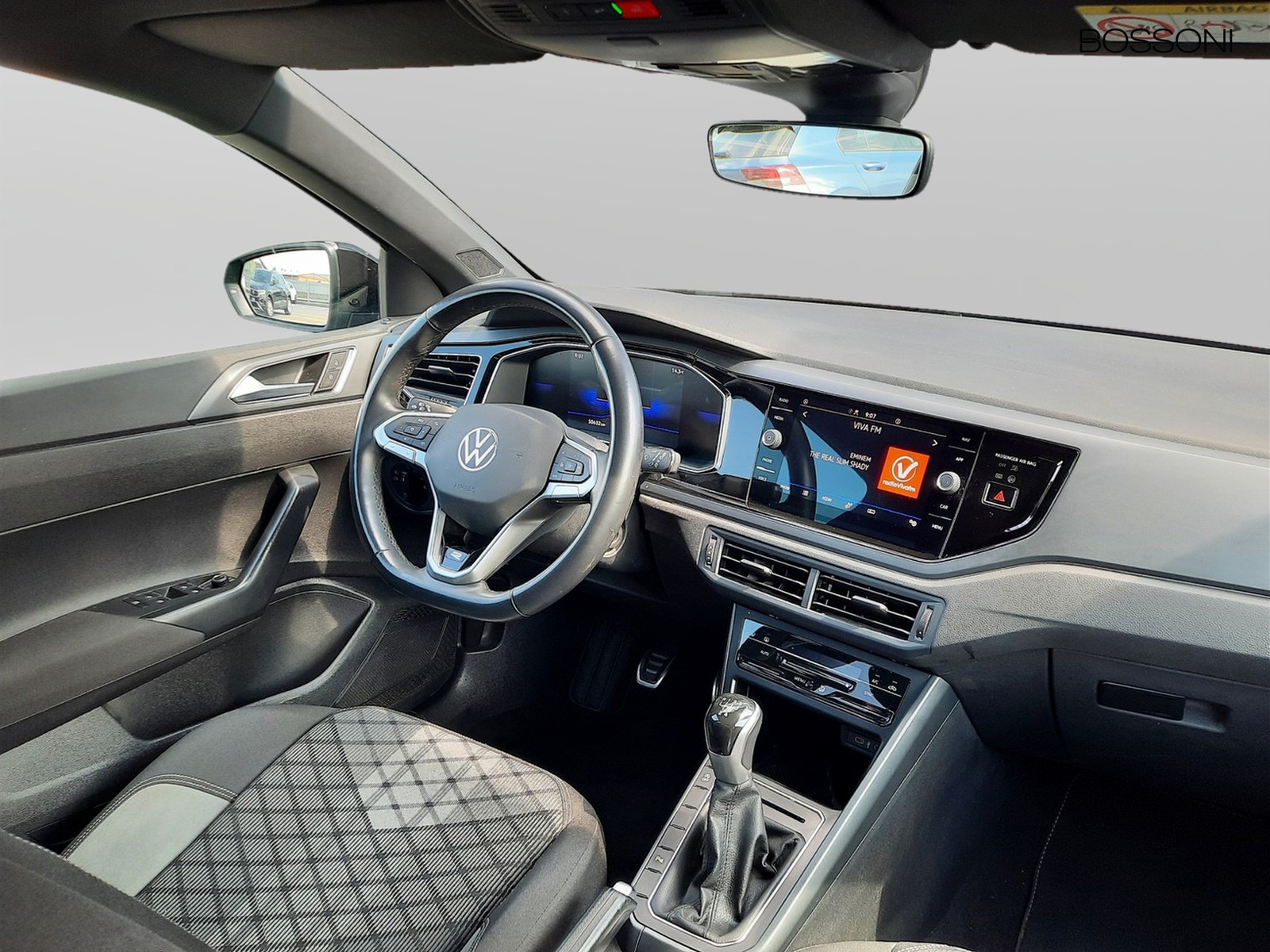 6 - Volkswagen Polo 1.0 tsi 95cv r line