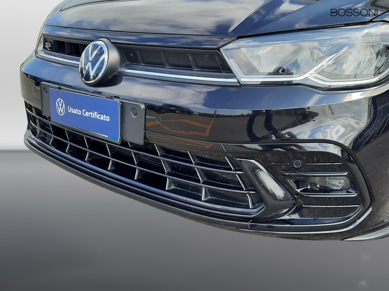 22 - Volkswagen Polo 1.0 tsi 95cv r line