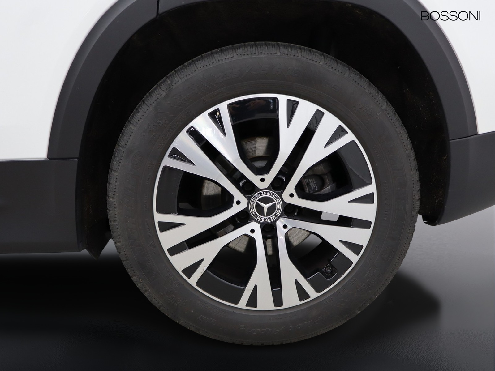 4 - Mercedes GLB 200 d progressive advanced plus 8g-dct