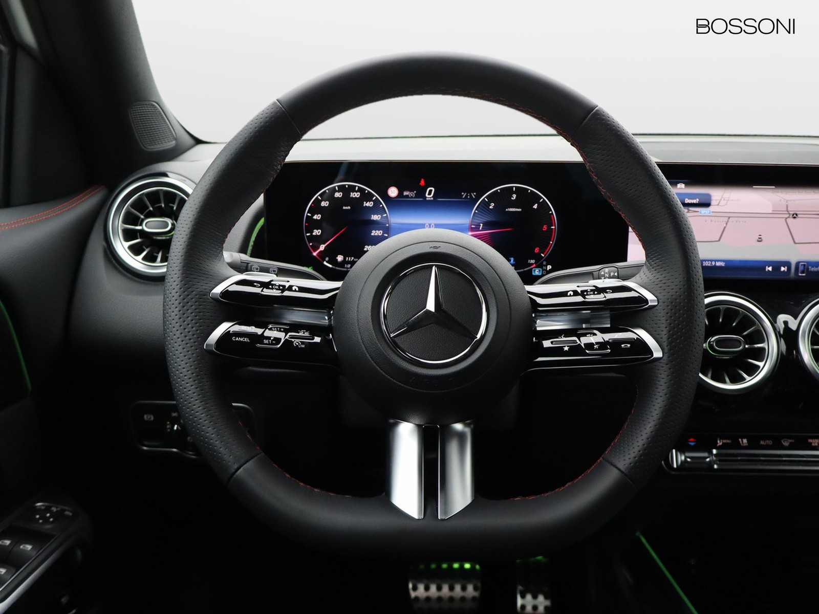 17 - Mercedes GLB 200 d amg line premium 4matic 8g-dct