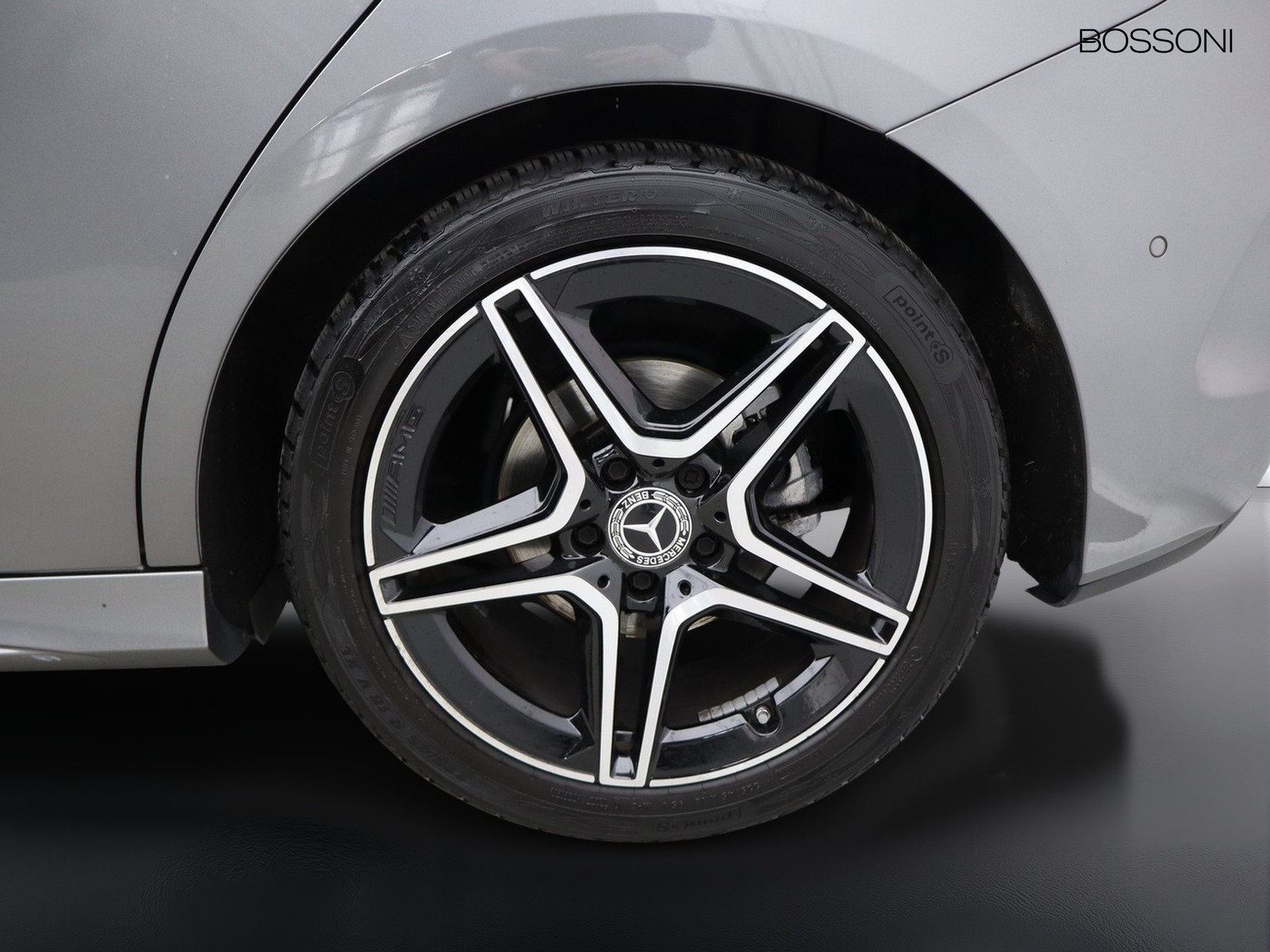 4 - Mercedes Classe B 180 d amg line premium 8g-dct