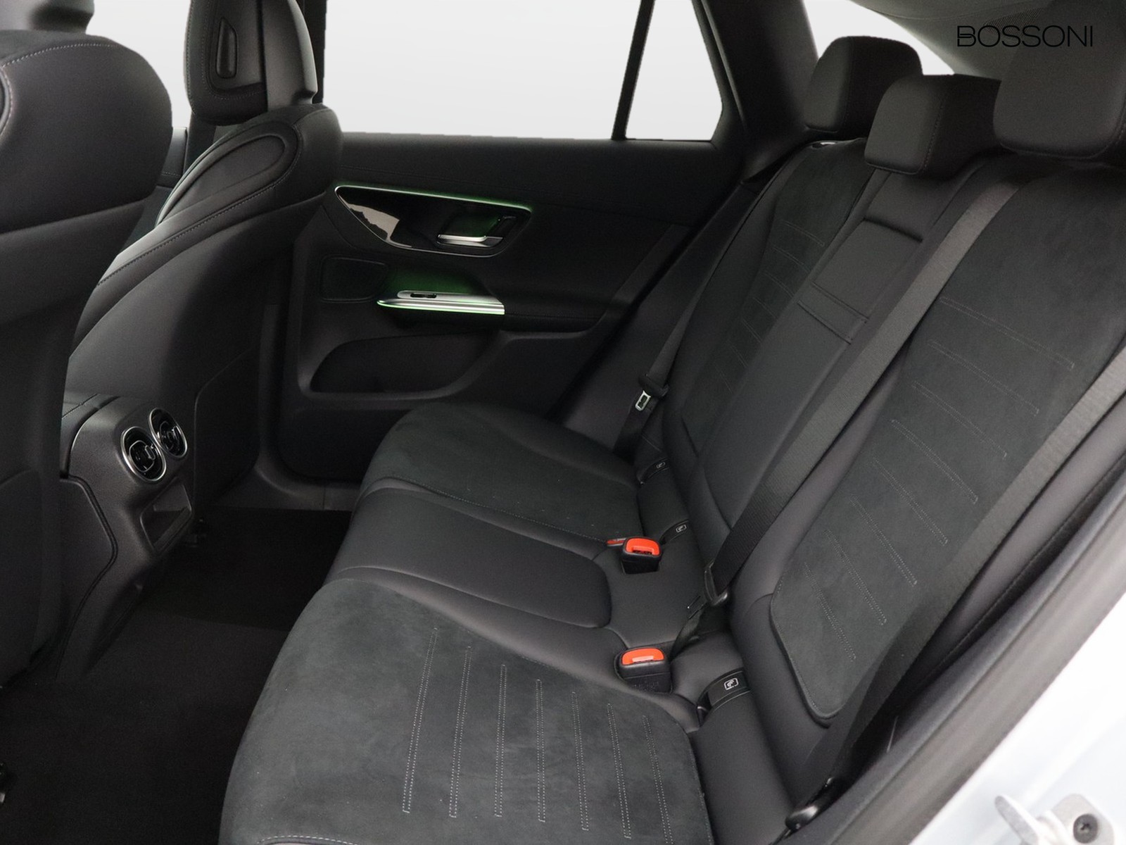 8 - Mercedes GLC suv 300 de plug in hybrid amg line advanced plus 4matic 9g-tronic