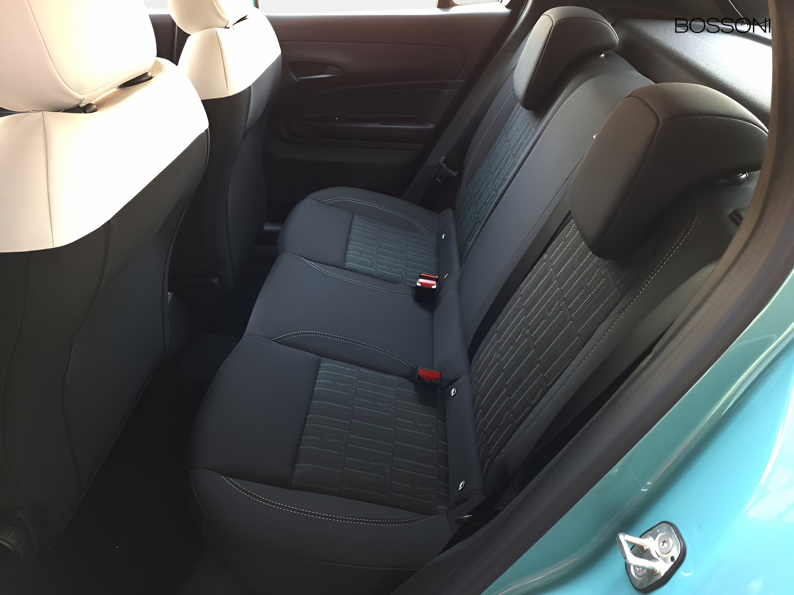 12 - Fiat 600 1.2 hybrid 110cv pop edct
