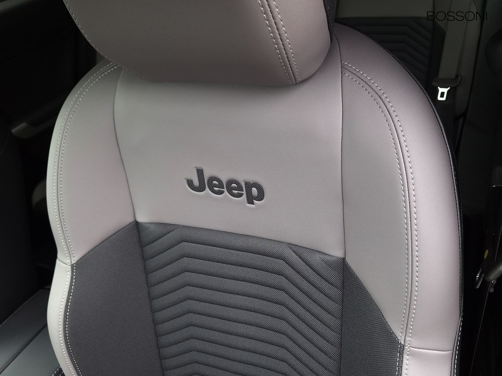 21 - Jeep Compass 1.6 turbo e-hybrid plug-in 225cv first edition fwd edct7