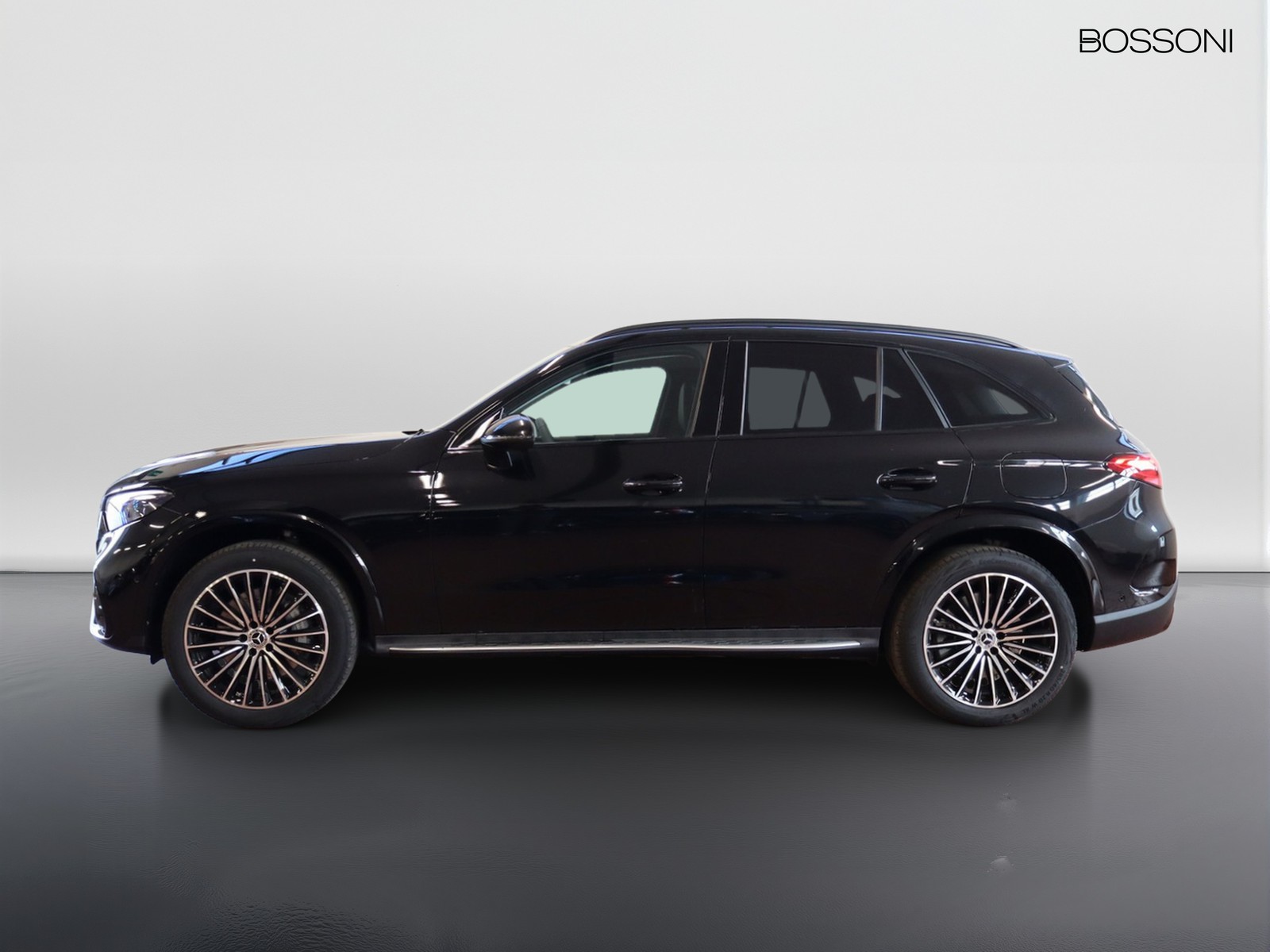 3 - Mercedes GLC suv 300 de plug in hybrid amg line advanced tech 4matic 9g-tronic