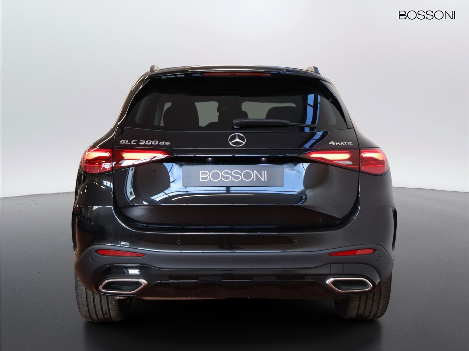 6 - Mercedes GLC suv 300 de plug in hybrid amg line advanced tech 4matic 9g-tronic