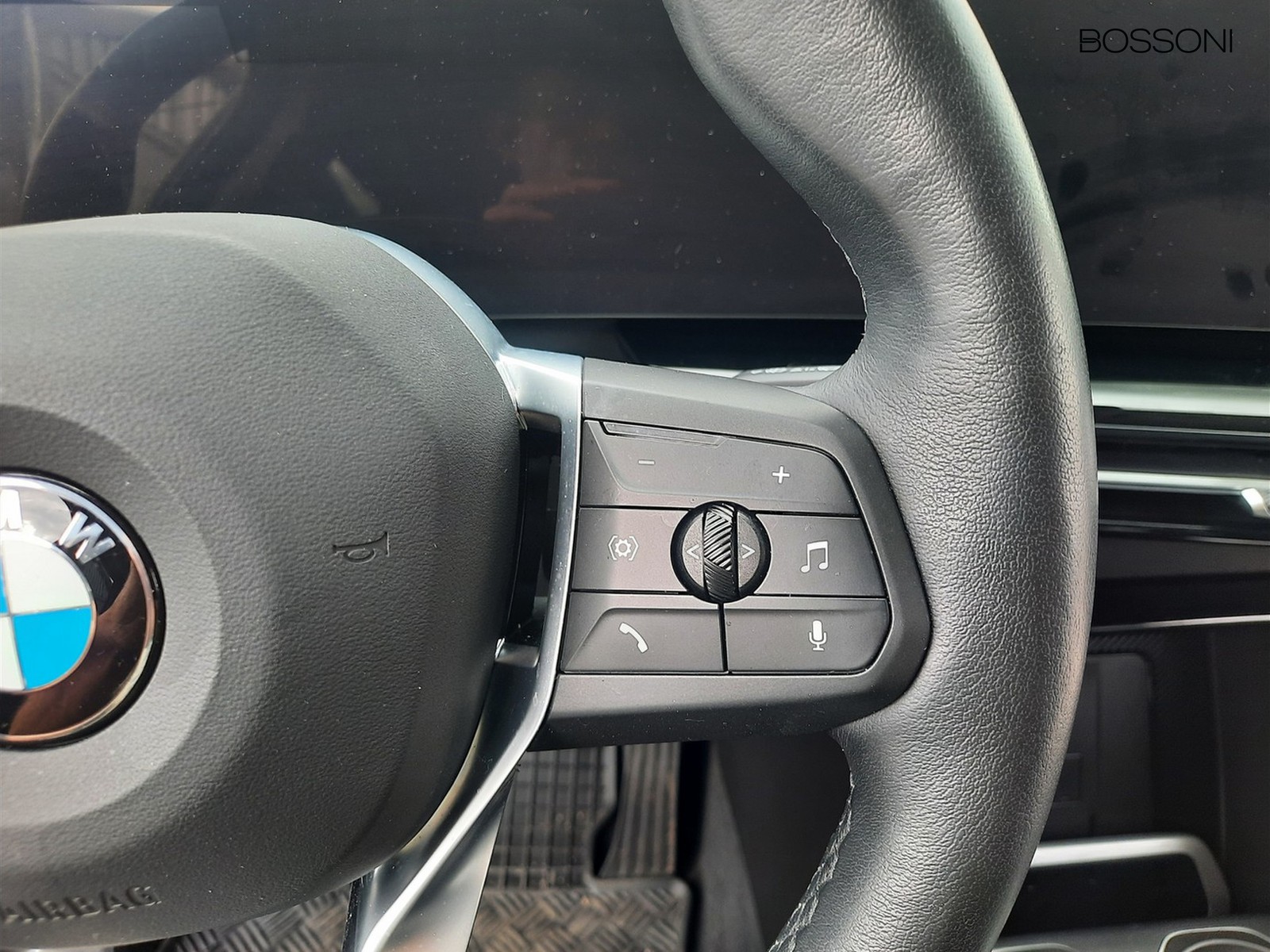 11 - BMW X1 20d mild hybrid 48v xdrive x-line dct