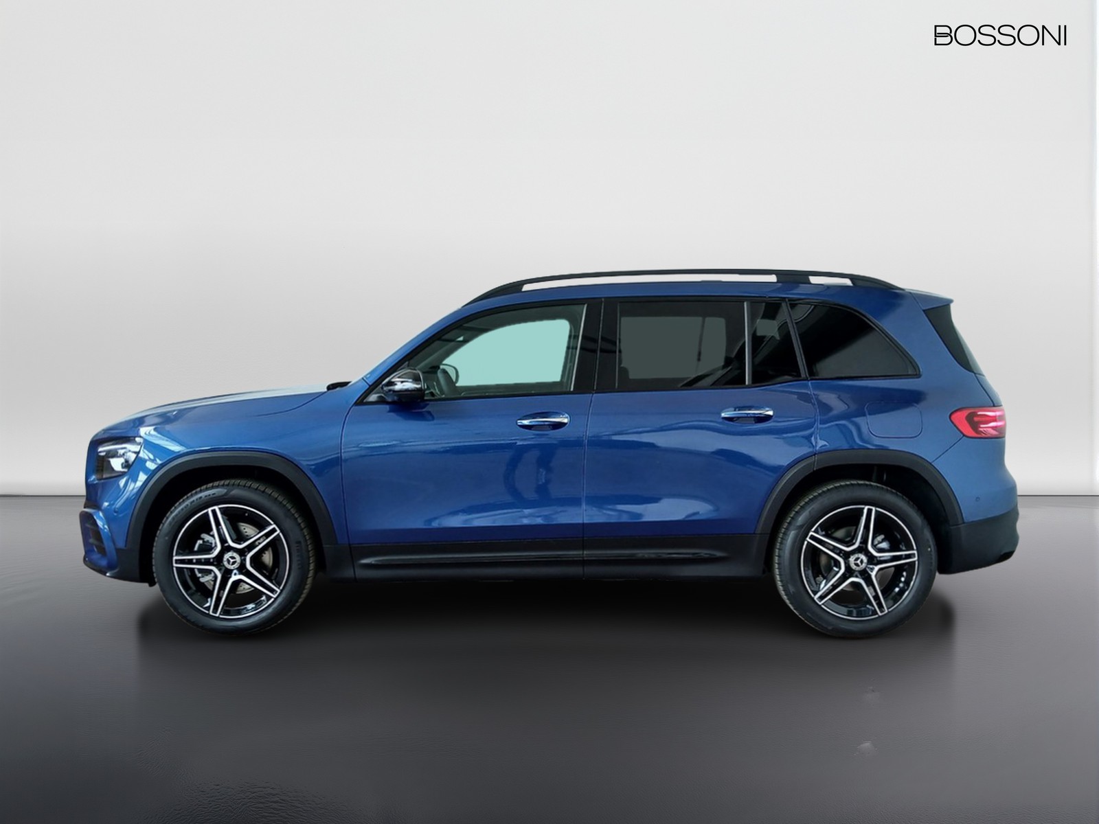 3 - Mercedes GLB 200 d amg line premium 8g-dct