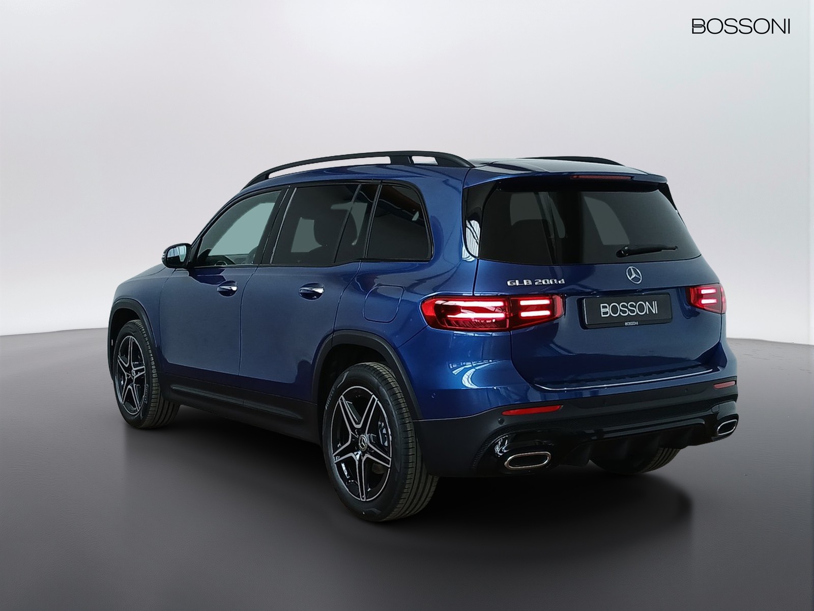 5 - Mercedes GLB 200 d amg line premium 8g-dct