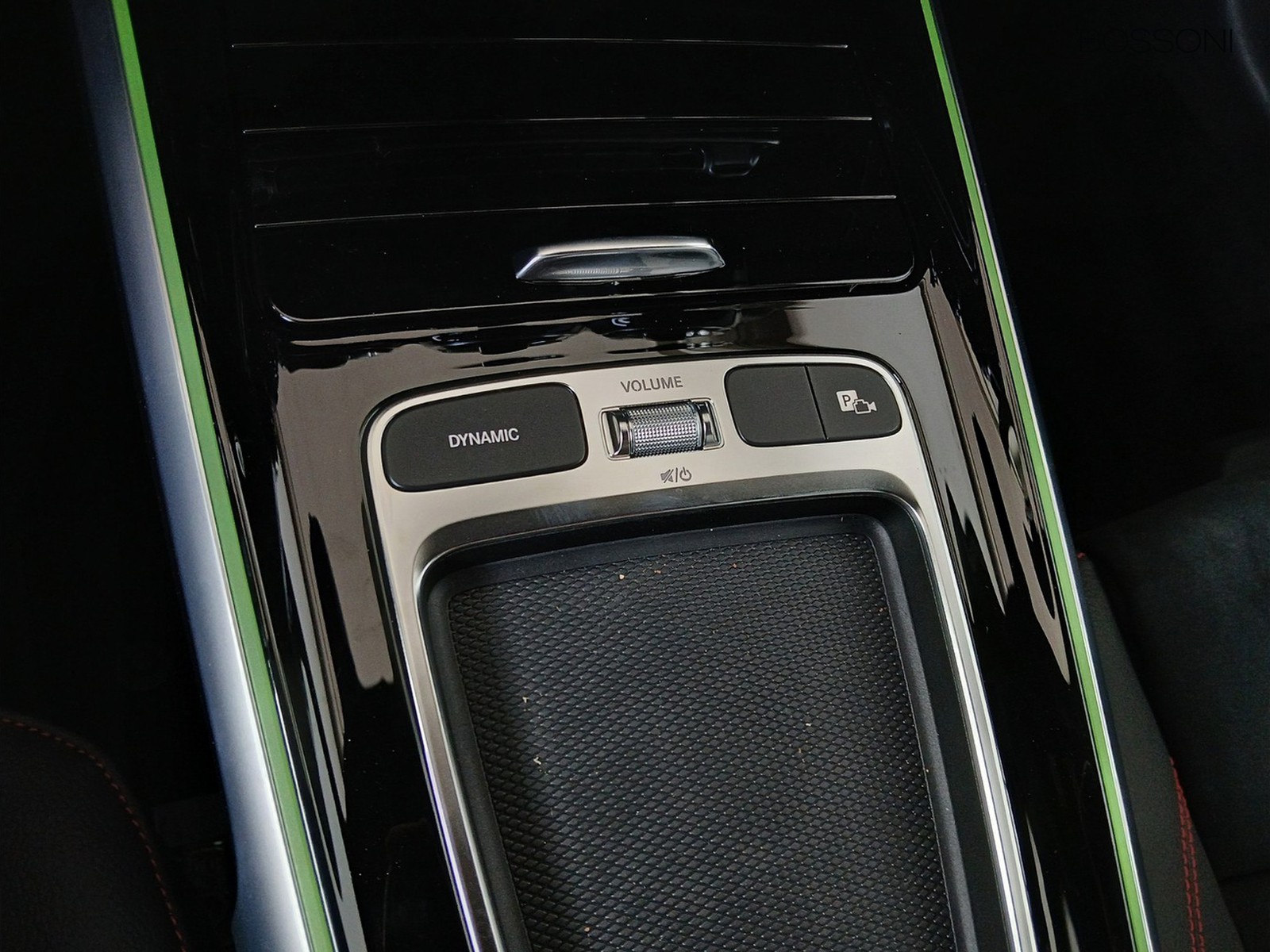 15 - Mercedes GLB 200 d amg line premium 8g-dct